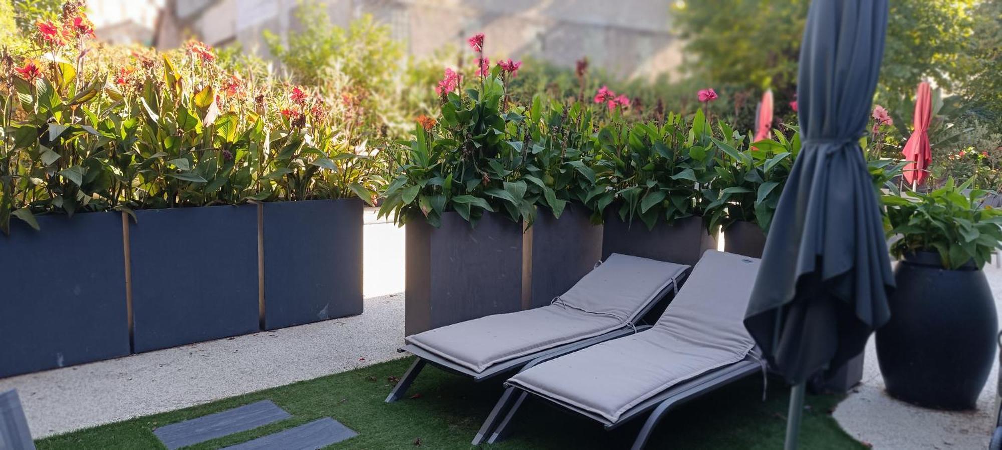 Les Jardins De La Fontaine Acomodação com café da manhã Alès Exterior foto